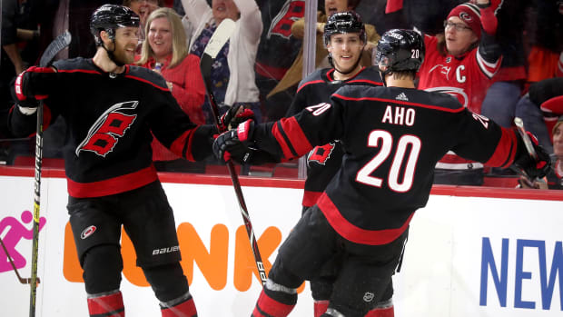 carolina-hurricanes-game-4.jpg